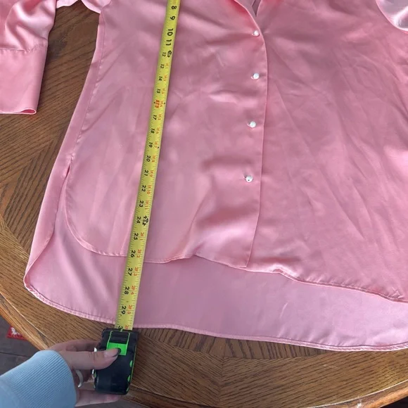 Mr.‎ Larkin Pink long sleeve 100% silk with pearls - Picture 3 of 9